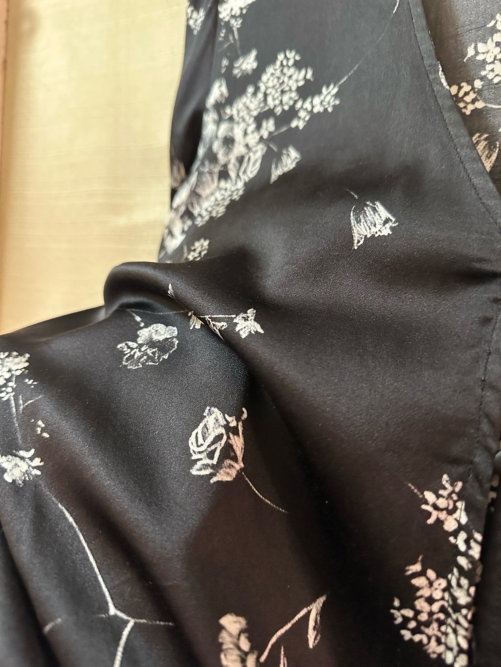 Cami NYC 100% Silk Floral Tie Front Blouse Medium Black Romantic Boho Top - Picture 7 of 10